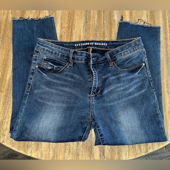 Articles of Society | Released Hem Cropped jeans - Picture 1 of 6